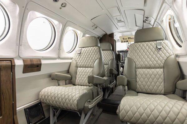 King Air - N216RP-20