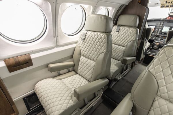 King Air - N216RP-23